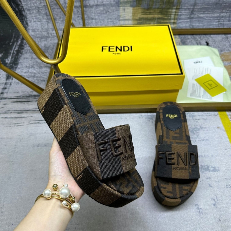 F**di slippers